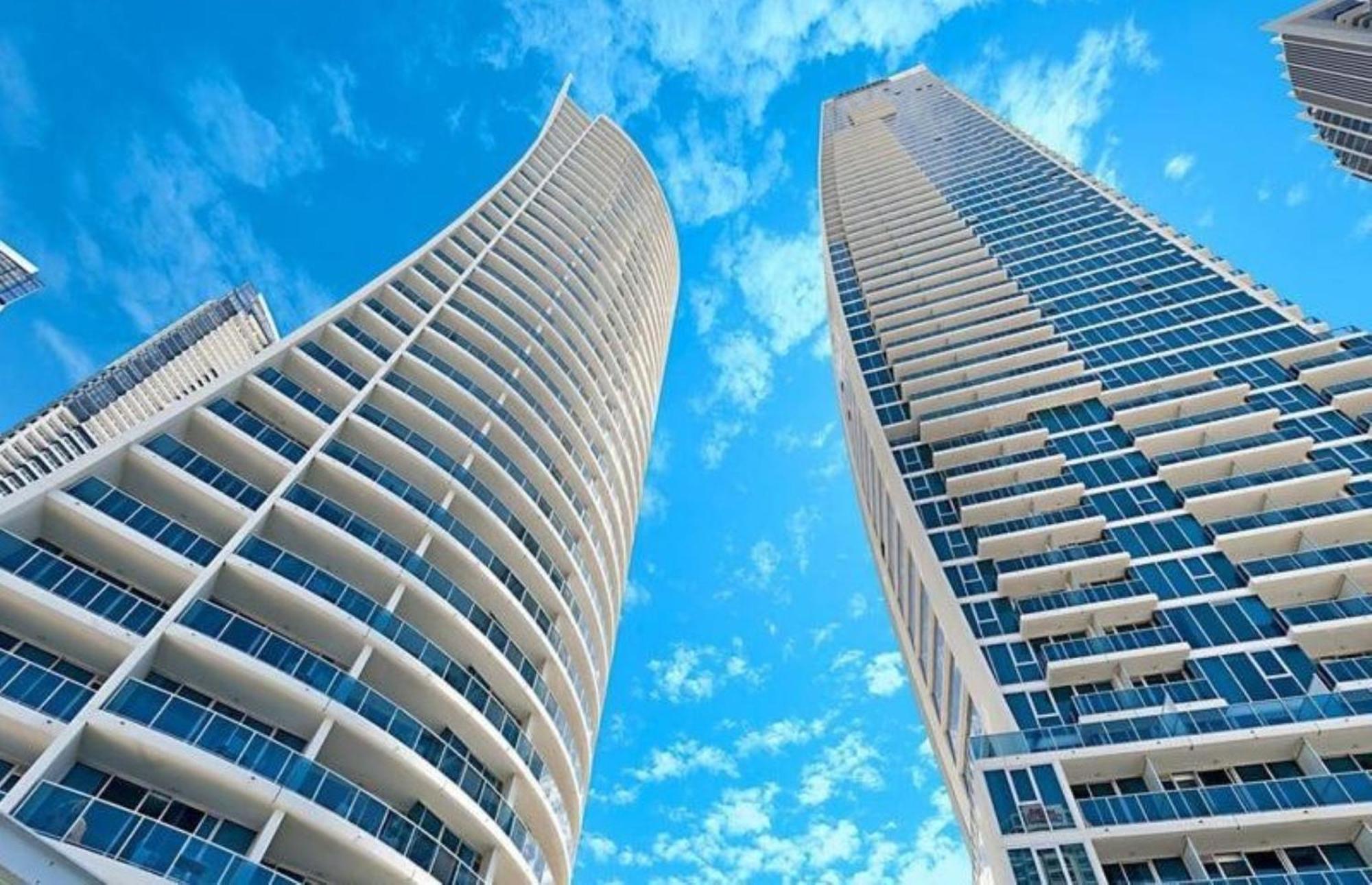 H-Residences Private Apartments - Hosted By Coastal Letting Gold Coast Dış mekan fotoğraf