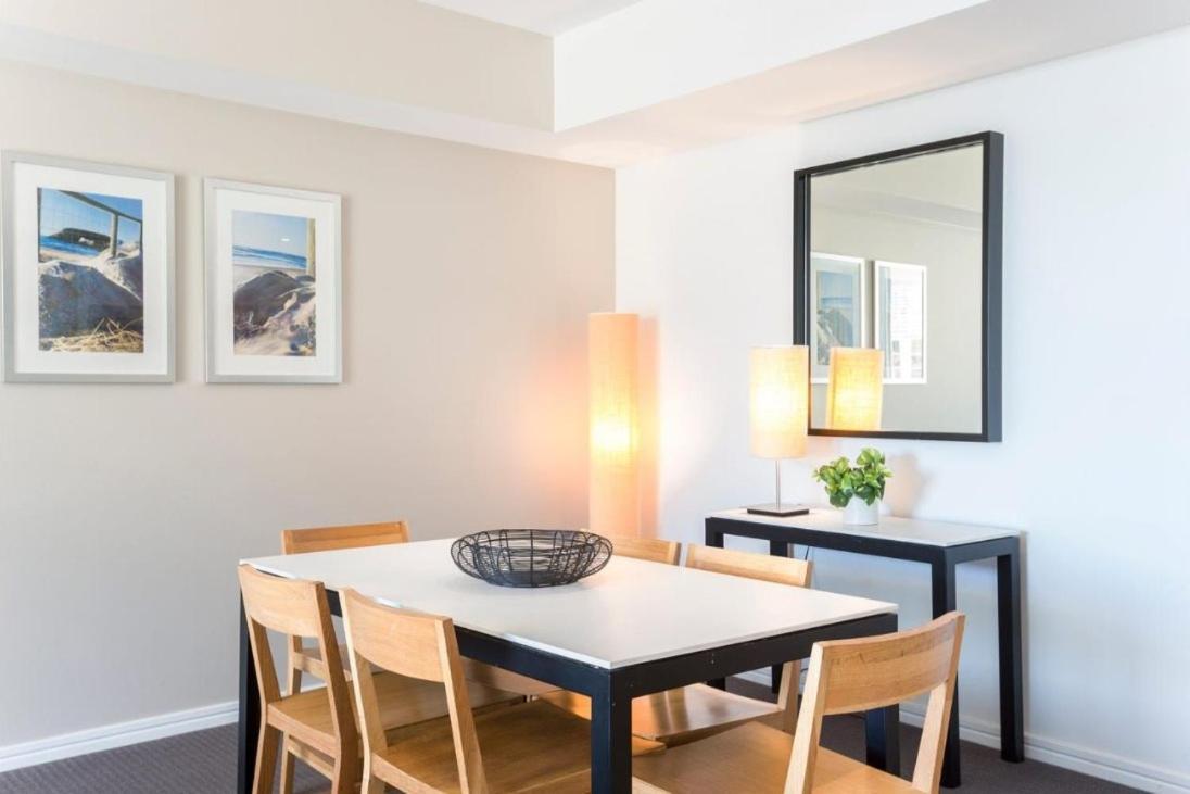H-Residences Private Apartments - Hosted By Coastal Letting Gold Coast Dış mekan fotoğraf