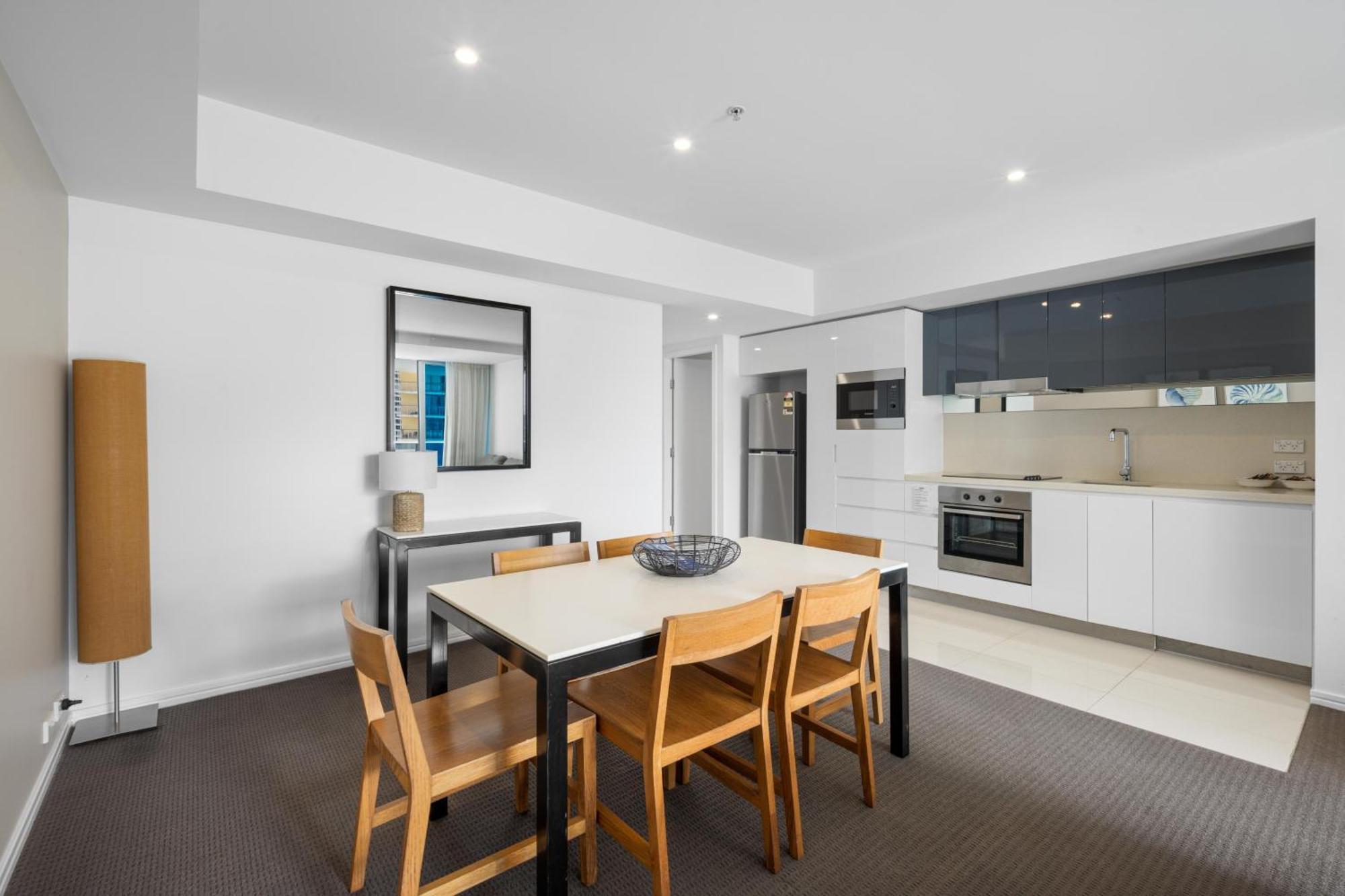 H-Residences Private Apartments - Hosted By Coastal Letting Gold Coast Dış mekan fotoğraf